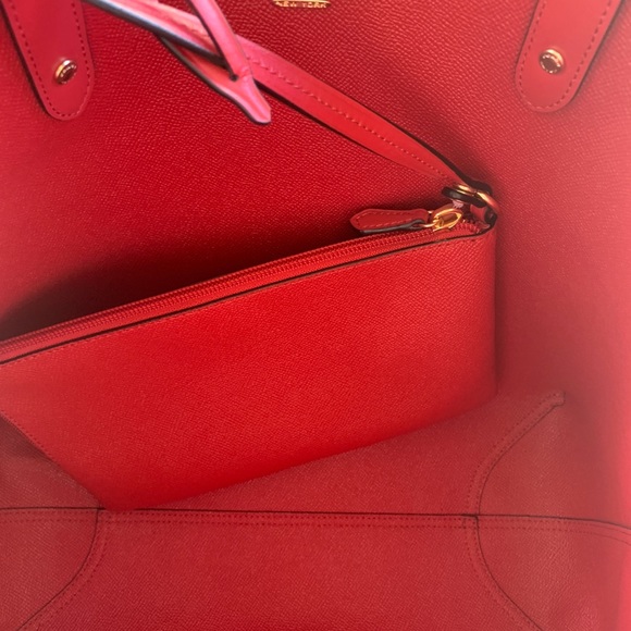 Gaby’sBags👜💕-NWT Coach Tote Reversible - Picture 6 of 7